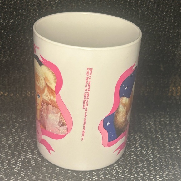 1995 Barbie cup - Picture 3 of 7